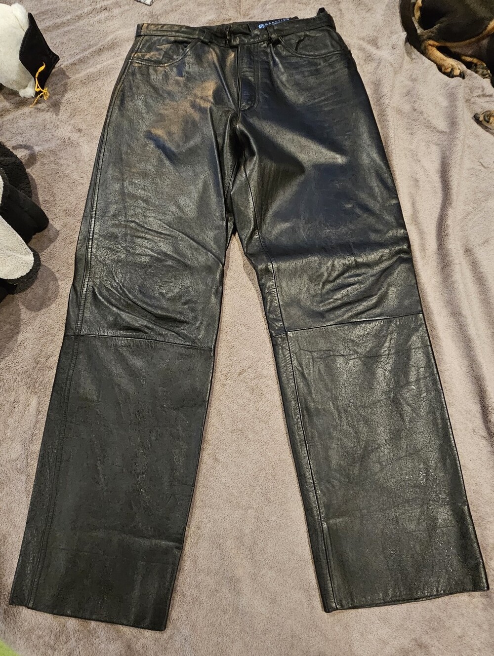 Reaction Kenneth Cole Men's Genuine Leather Pants Black